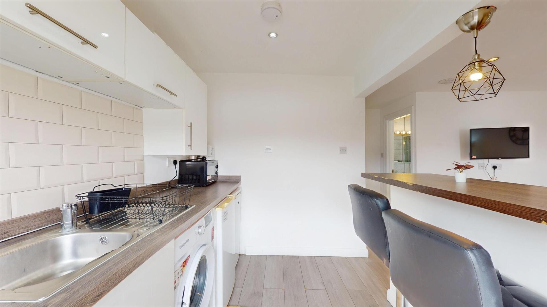 Hogarth Road, Earls Court - London student accommodation - Studio, 6b, 40